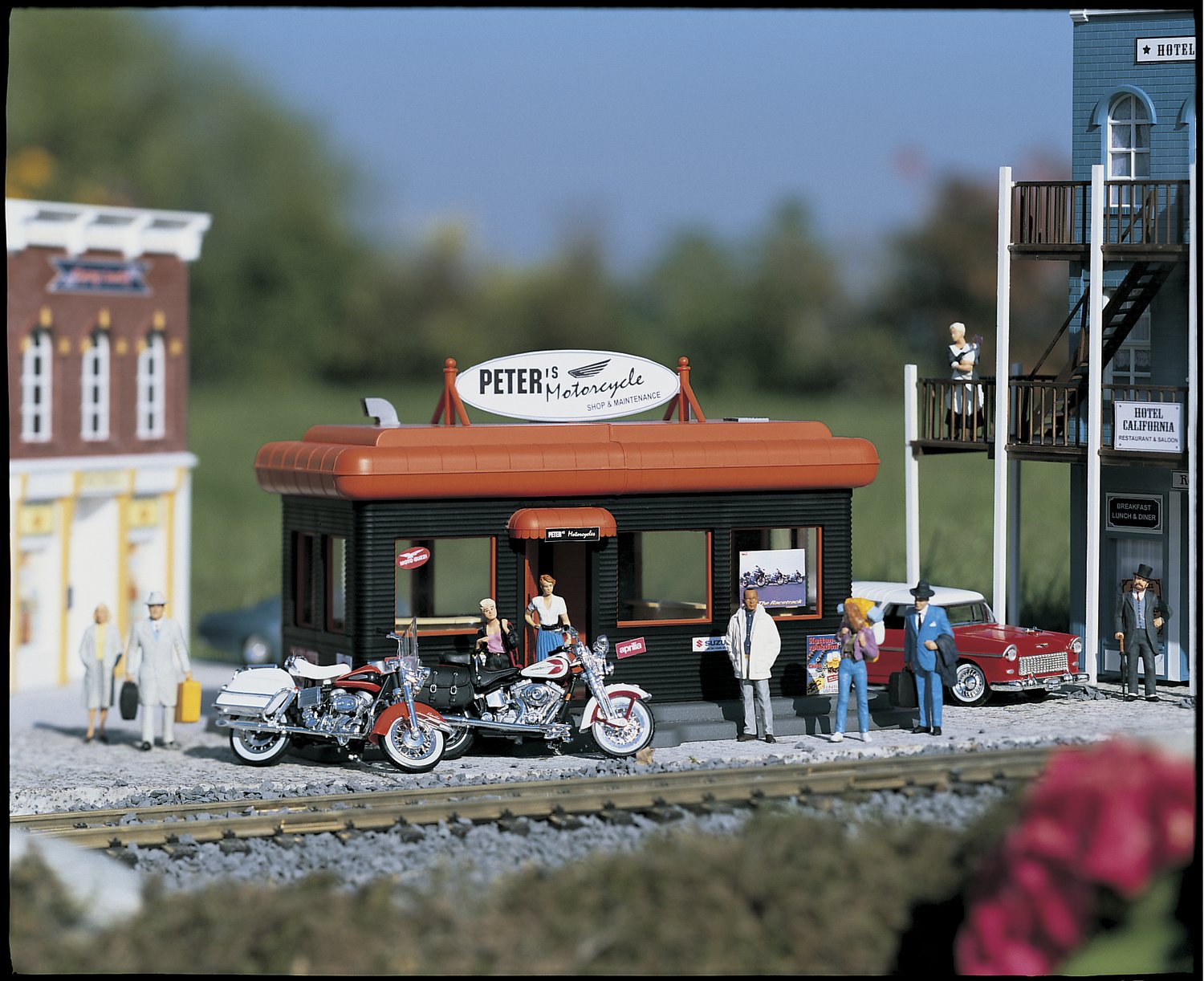 62259 Peter的摩托车店